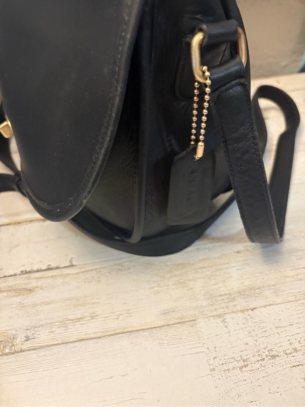 Vintage Coach Black Leather City Bag Crossbody Flap Purse (Style 9790) - Picture 3 of 12